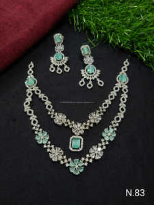 Ensemble de bijoux de mariée en diamant américain classique Collier et boucles d'oreilles en deux pièces pour mariage Style classique à la mode - Product Image 3