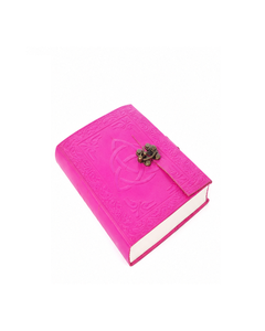 Journal en cuir Celtic Trinity Knot – Couverture rose vif gaufrée avec fermeture à cadenas en laiton, journal fait main - Product Image 3