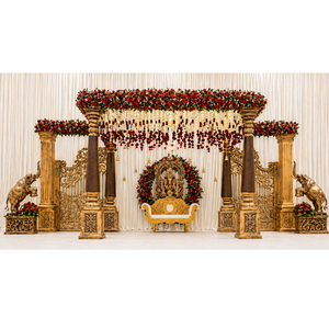 Decoración de Mandap para Bodas del Sur de la India Estilo Palacio, Decoración de Mandap Maharaja Vivah, Hermosa Decoración Dorada con Temática de Gran Maharaja - Product Image 1