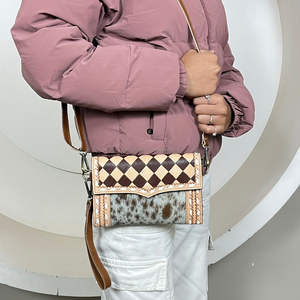 Sac à bandoulière multifonctionnel personnalisé en cuir de vachette de haute qualité, sac à bandoulière à carreaux, pochette à main pour femme - Product Image 4