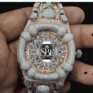 Reloj de Diamantes Blancos de Alta Gama con Incrustaciones de Diamantes, Calidad de Exportación, Ideal para Eventos, Regalos y Uso Nocturno, Disponible a un Precio Accesible desde India - Product Image 2