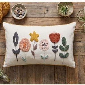 Housse de coussin lombaire en coton brodé floral, style nordique, rectangulaire, décorative, lavable, design fait main – Grande Vente - Product Image 4