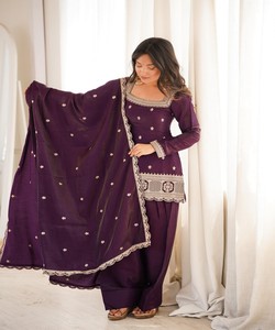 Salwar Kameez de diseñador con bordado de seda romana y dupatta, listo para usar, estilo indio-pakistaní para mujer, 85308 NKB-80 - Product Image 1