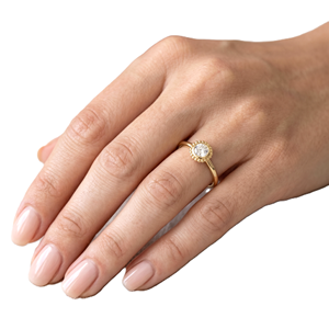 แหวนเพชรทรงกลมเม็ดเดี่ยวแบบมินิมอลลิสต์ ขอบทองคำแท้ 10K 14K ประดับเพชรทรงกลมเพาะเลี้ยงในห้องปฏิบัติการ คุณภาพสี DEF ความสะอาด VVS พร้อมลายดอกไม้มิลเกรน - Product Image 5