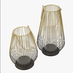 Lanterne à bougie artisanale en fil métallique doré, écologique et durable - Centre de table moderne en verre en forme de goutte d'eau pour la maison - Product Image 3