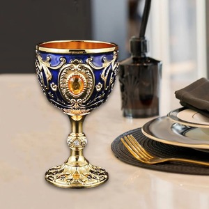 Verre à vin élégant en métal, moderne, avec pied argenté, pour bar - Product Image 6