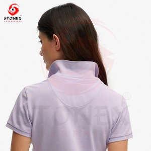 เสื้อโปโลสีลาเวนเดอร์สำหรับผู้หญิงขายส่ง ปักลายตามสั่ง ผ้าคอตตอนปิเก้ แขนสั้น ผู้ผลิตเสื้อผ้า OEM - Product Image 6