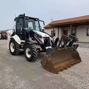 Chargeuse-pelleteuse Hidromek robuste avec moteur diesel fiable, climatisation et contrôle de boîte de vitesses fluide - Product Image 3
