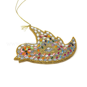 Decoración navideña hecha a mano de La India, adornos de cuentas de purpurina de cristal negro, decoraciones colgantes de árbol para la temporada navideña festiva - Product Image 2