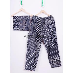 ชุดนอนผ้าฝ้ายพิมพ์ลายดอกไม้สำหรับผู้หญิง แขนสามส่วน เอวสูง ระบายอากาศได้ดี ขายาว ผ้าถัก ยืดหยุ่นได้ - Product Image 3