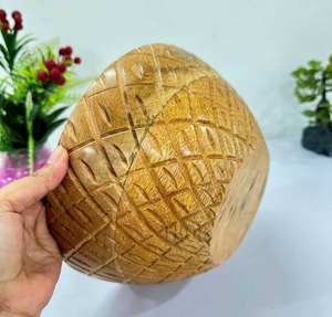 Bol en bois artisanal en bois naturel de six pouces, décoration rustique pour la cuisine, centre de table pour salade, fruits, dîner, maison - Product Image 5