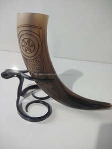 Cuernos vikingos hechos a mano estilo Animal tallado cuernos para beber artesanías naturales ecológicas tamaño personalizado India precio de fábrica a granel - Product Image 4