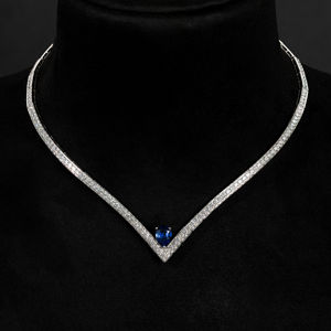 Collier unisexe de luxe AMBER JEWELS en or massif 18 carats avec diamant taille brillant et pierre centrale bleue fantaisie, certifié IGI, tendance pour mariage - Product Image 3