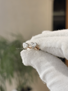 Splendides boucles d'oreilles solitaires en diamant de laboratoire taillé en forme de cœur, 1,10 ct VS EF, or massif 14 carats, bijoux fins romantiques, cadeau d'anniversaire - Product Image 2