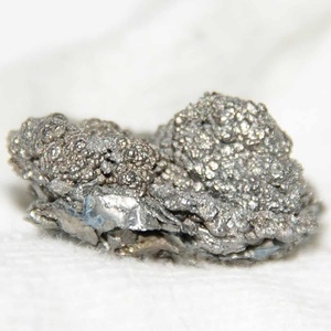 Metal de Estroncio 99.9% Puro en Forma de Lúmenes - Product Image 2