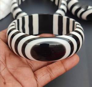 Juego de Brazaletes de Resina y Metal a Precio de Fábrica al por Mayor, Joyería Casual de Moda para Fiestas, Brazaletes de Resina, Regalos de Cumpleaños para Niñas - Product Image 6