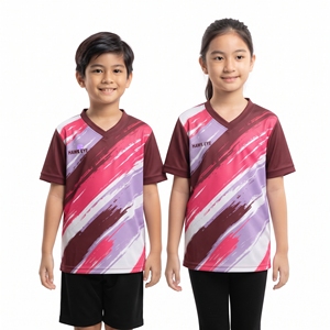 Maillot de sport unisexe à col en V pour enfants, personnalisé par sublimation, T-shirt imprimé pour garçons et filles, hauts décontractés, vente en gros, usine de vêtements - Product Image 3