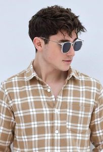เสื้อเชิ้ตลำลองลายตารางสีกากีและสีขาวสำหรับผู้ชาย – ดีไซน์ลายสก๊อตติดกระดุม |   เสื้อเชิ้ตแขนยาวสุดเทรนดี้สำหรับลุคสมาร์ทแคชชวล - Product Image 3