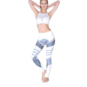 Nouvel Arrivage Ensemble de Yoga et de Sport Deux Pièces pour Femme Grande Taille Uni Très Élastique Sans Couture avec Legging Ajusté - Product Image 1