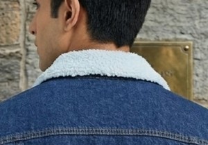 Veste en jean décontractée d'hiver personnalisée, écologique, avec col en sherpa pour hommes |   Veste de camionneur doublée en polaire avec fermeture éclair |   Effet délavé vintage - Product Image 5