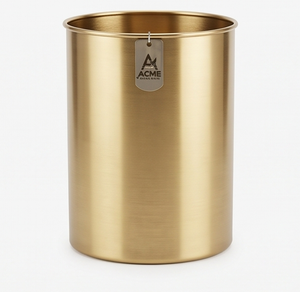 Florero de Metal de Diseño Moderno con Acabado Dorado, Perfecto para Accesorios Decorativos de Mesa Elegantes y con Estilo para el Hogar - Product Image 5