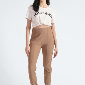 Proveedor de Camisetas Bordadas Personalizadas para Mujer, Camiseta de Algodón Elegante con Patrón Bordado para Colecciones de Ropa - Product Image 4