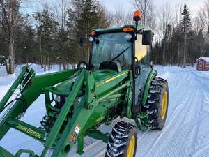 รถแทรกเตอร์อเนกประสงค์ John Deere 4066R คุณภาพพรีเมียม จัดส่งรวดเร็ว ซื้อออนไลน์ เกียร์บ็อกซ์สำหรับงานหนัก ประสิทธิภาพสูง - Product Image 6