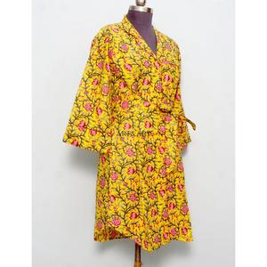 Robe de soirée moulante mi-longue en coton indien de luxe à imprimé floral numérique, col en V, manches 3/4, pour femme, écologique - Product Image 5