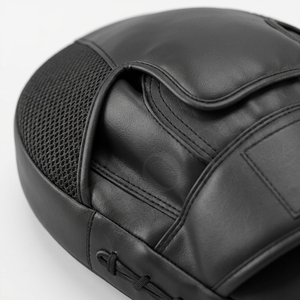DAWNFROCE FIGHT GEARS : Protège-mains et coussinets d'entraînement pour la boxe et le kickboxing – Matériau PU durable et écologique – Conception de logo personnalisée - Product Image 4