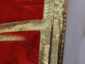 Robe de boxe en satin rouge avec bordure dorée, robe de combat personnalisée pour hommes, entraînement, compétition, Muay Thai, Kickboxing, vêtements légers - Product Image 2