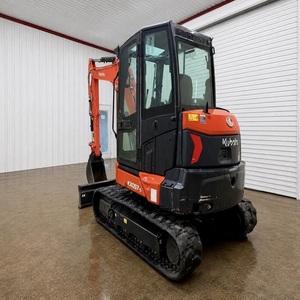 Excavatrice robuste Kubota KX057-5 adaptée aux travaux de terrassement, aux fossés utilitaires et aux projets de construction commerciale - Product Image 4