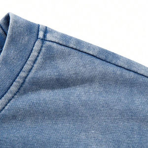 เสื้อยืดโอเวอร์ไซส์ผ้าฝ้ายเนื้อนุ่ม ล้างสีแบบแอซิดวอช ทรงพอดีตัวสำหรับฤดูร้อน พร้อมดีไซน์เฉพาะตัว เหมาะสำหรับทั้งผู้ชายและผู้หญิง แบรนด์เสื้อผ้า - Product Image 4