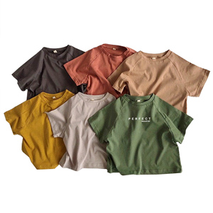 Camiseta de algodón 100% personalizada al por mayor con logotipo para niños, camiseta informal para niños pequeños con bolsillo, color sólido, manga corta, ropa infantil, camisetas de verano - Product Image 6