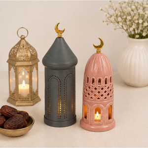Exclusivo Portavelas de Minarete, Linterna de Mesa Metálica con Diseño de Cúpula de Mezquita, Centro de Mesa Árabe Calado para Decoración de Ramadán - Product Image 1