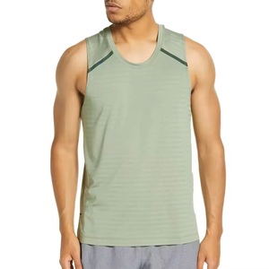 เสื้อกล้ามคอกลมสีเขียวอ่อนสำหรับผู้ชาย ผ้าฝ้าย 100% ระบายอากาศได้ดี ลายถัก 3 มิติ สไตล์ลำลอง - Product Image 5