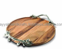 Bandeja de madera decorativa de última forma para servir con asas de metal Exportador de bandeja para servir alimentos DE LA India - Product Image 5
