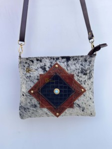 Nouveau sac à main en cuir sculpté à la main par un designer, véritable sac bandoulière en fourrure de vache, sacs bohèmes élégants pour femmes, multi-usages - Product Image 2