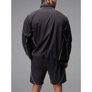 Ensemble de vêtements de sport pour homme personnalisé, veste de survêtement légère et short d'entraînement, ensemble de vêtements de sport pour la salle de sport - Product Image 3