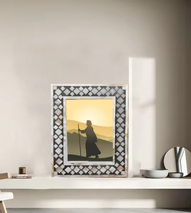 Marco de Fotos Hecho a Mano con Madreperla, Marco Decorativo para Fotos, Decoración Premium para el Hogar, Regalo de Boda, Marco de Exhibición - Product Image 1