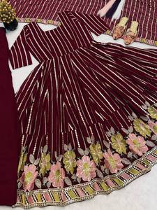 ชุดเดรส Anarkali ลายดอกไม้พรีเมียมสำหรับผู้หญิง ชุดงานเลี้ยงพิมพ์ลายสไตล์ชาติพันธุ์ พร้อมผ้าคลุมไหล่ - Product Image 5