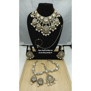 Conjunto nupcial étnico de perlas y Kundan de aleación blanca real, gargantilla chapada en oro pesado, hecho a mano de primera calidad para compromiso, boda y fiesta. - Product Image 1