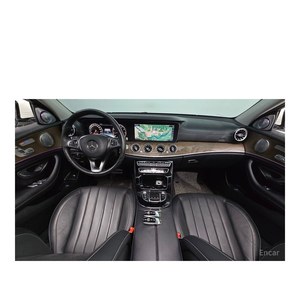 เมอร์เซเดส-เบนซ์ อี-คลาส อี300 4MATIC Exclusive ปี 2019 ระยะทาง 65,722 กม. เกียร์อัตโนมัติ เบาะหนัง มาตรฐานไอเสียยูโร 5 พวงมาลัยซ้าย ขับเคลื่อนล้อหลัง - Product Image 6