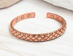 Brazalete de cobre hecho a mano, pulido, ajustable, artesanal, para hombre y mujer - Product Image 4