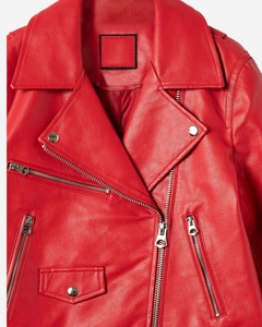 Elegante Chaqueta de Cuero de Piel de Oveja para Mujer, Diseño Ajustado, Tejido Transpirable, Tacto Suave, Chaqueta de Cuero Acolchada para Invierno - Product Image 4