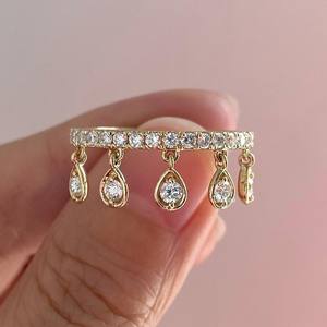 แหวนทองคำ 14K / 18K ประดับมอสซาไนต์ทรงระย้า ดีไซน์หรูหรา พร้อมจี้เพชรเคลื่อนไหวได้ วัสดุเงินแท้ 925 สำหรับผู้หญิง - Product Image 4