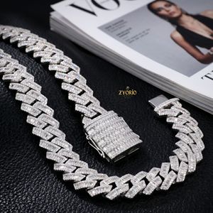 สร้อยคอฮิปฮอปแบบ Cuban Link ทอง 14K ประดับเพชรทรงบาแกตต์ VVS มอยส์ซาไนต์ - Product Image 1