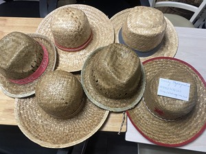 Chapeau de paille sombrero rayé personnalisé fait main pour fêtes, été, cyclisme, sports, mariages, restaurants, hôtels, usage décontracté - Product Image 1