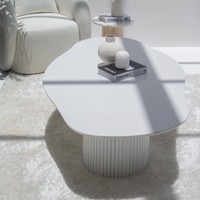 Table basse irrégulière en quartz blanc Vandana Zenova Solace avec options de couleur double base