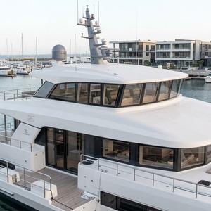 Catamarán de aluminio UBI 22100Y de 22 m para transporte de pasajeros |   Barco Comercial para 100 Pasajeros |   Defensas de lujo personalizadas para bote Bimini - Product Image 3