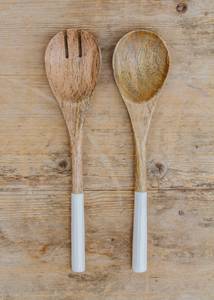 Cuchara y Tenedor de Madera para Servir Ensaladas con Mangos de Resina, Ideales para Decoración del Hogar y Tiendas de Artículos de Cocina para Reventa - Product Image 6